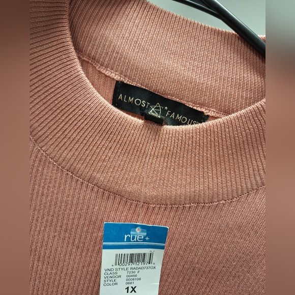 Pink champagne Almost Famous bodycon dress- Rue 21- New with tags Sz 1x - Picture 4 of 4